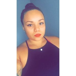 Meet your Posher, Deseree